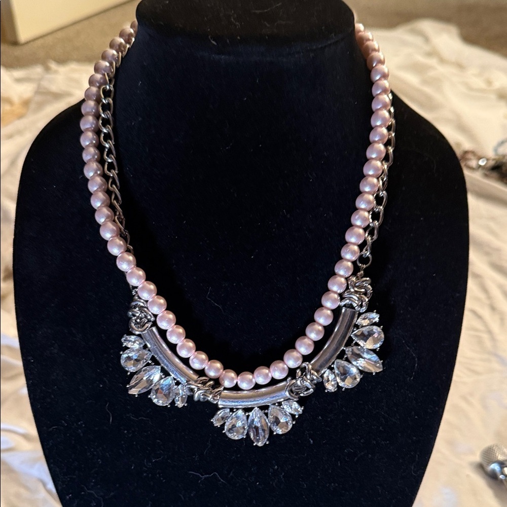 Elegant Pink Pearl and Crystal Statement Necklace